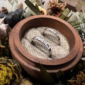 【鎌倉彫金工房の口コミ】 婚約指輪と重ねて付けた際に合うもの且つ、単独で付けても可愛いものにし…