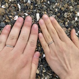 【銀座ダイヤモンドシライシの口コミ】 指輪のデザインはお互いシンプルなものがよいと考えており、そういったも…