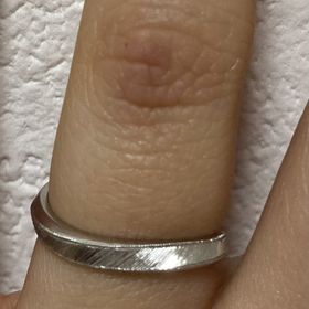 【ith(イズ)の口コミ】 2時間ほど試着させていただき決めました。旦那さんとお揃いのデザインにし…