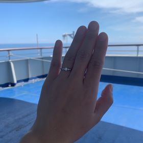 【festaria bijou SOPHIA(フェスタリア ビジュソフィア)の口コミ】 新郎が新婦をイメージして購入。石が大きめで、パッと目を引くものにしま…