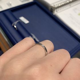 【銀座ダイヤモンドシライシの口コミ】 初めて結婚指輪を購入しました。初めてでしたのでざっくりとしたイメージ…