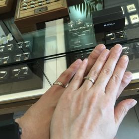 【Makana(マカナ)の口コミ】 角がとれていて着け心地も良くて欲しくなりました。
二色になっているのが…