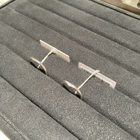 【TRECENTI(トレセンテ)の口コミ】 TRECENTIさんがウリとしている内向丸な指輪の着け心地がとてもよかった。…