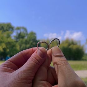 【nocur(ノクル)の口コミ】 まず、デザインが良かったところです。ピングゴールドの入った指輪がほし…