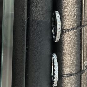 【エクセルコダイヤモンド(EXELCO DIAMOND)の口コミ】 素材はプラチナで　種類としては婚約指輪に該当するとおもいますが、結婚…