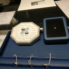 【銀座ダイヤモンドシライシの口コミ】 最初は指輪がたくさんあるので選ぶのが大変かなと思いました。店員さんに…