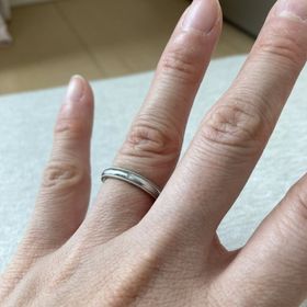 【4℃ BRIDAL(ヨンドシーブライダル)の口コミ】 色んな種類のゆびわがあって、とても迷ったけど，個性的でなおかつ、長く…