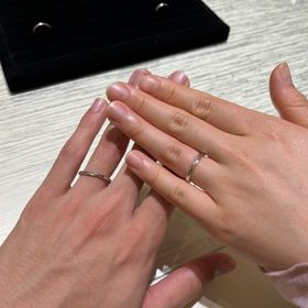 【TRECENTI(トレセンテ)の口コミ】 いろいろ試着をしてきましたが、この指輪をつけたところ非常にデザインが…