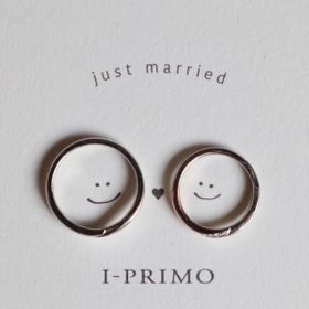 【アイプリモ(I-PRIMO)の口コミ】 デザインが素敵です。私の方は北斗七星のデザインで、旦那さんは内側であ…