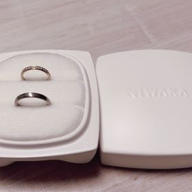 【俄(にわか)の口コミ】 ネットで見て一目惚れしました。
実際の店舗で他の商品も見させていただき…