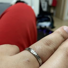 【Makana(マカナ)の口コミ】 デザイン、オーダーメイド作成に気に入った。妻が店内のを見ている際に一…