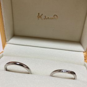 【ケイウノ ブライダル(K.UNO BRIDAL)の口コミ】 これまで日常で指輪をつけることがなかったため、着け心地とシンプルなデ…