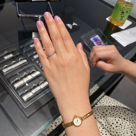 【エクセルコダイヤモンド(EXELCO DIAMOND)の口コミ】 最初はキラキラした指輪を探していたのですが、店員の方とお話をする内、…