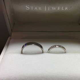 【STAR JEWELRY(スタージュエリー)の口コミ】 男性用は締め付け感がなく指に馴染みやすく加工されてます。女性用のエタ…
