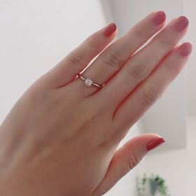 【GALA JEWELRY(ガラジュエリー)の口コミ】 価格が他のブランドよりも手軽で石の品質が良かったのでこちらに決めまし…