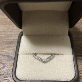 【宝寿堂(ほうじゅどう)の口コミ】 婚約指輪と重ねたくてVリングを探していた時に運命的な出逢いでシンデレラ…