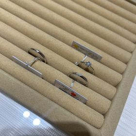 【TRECENTI(トレセンテ)の口コミ】 お花のデザイン、ダイヤの輝きが
とってもよかったです！満足！エンゲージ…