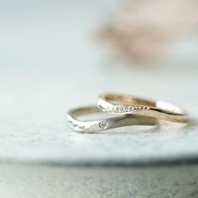 【renri(レンリ)の口コミ】 オーダーメイドにしようと相談に行った際に色々な指輪を見たりつけさせた…