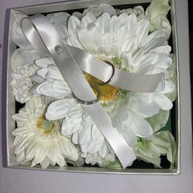 【PILOT BRIDAL(パイロットブライダル)の口コミ】 なんといっても鍛造シームレスリングで頑丈なところが決め手。店員さん曰…