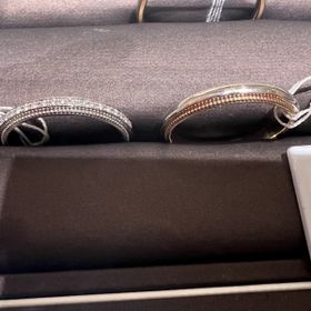 【アイプリモ(I-PRIMO)の口コミ】 私はプラチナ、彼はゴールドという条件が互いに譲れず、でもデザインは同…