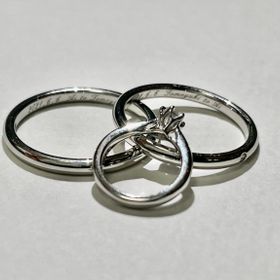 【銀座ダイヤモンドシライシの口コミ】 値段やデザインについて希望に沿った指輪をオススメしてくれた。
ネットで…
