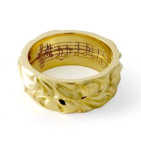 【宝石工房ヴァンモアの口コミ】 全てオーダーメイドで作って貰いたかったので、オーダーメイドで出来る色…