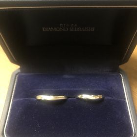 【銀座ダイヤモンドシライシの口コミ】 緩いウェーブがよくダイヤモンドも華やかでアイグレイに決めました。プリ…