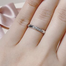 【アイプリモ(I-PRIMO)の口コミ】 座って一番最初に目に付いたものがこのリングでした。毎日つけるものなの…