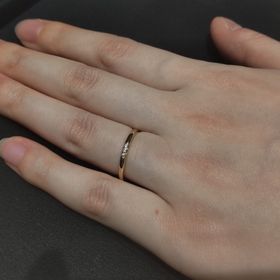 【ティファニー(Tiffany & Co.)の口コミ】 18Kゴールドにラウンド ブリリアント カット ダイヤモンドが3個セッティン…