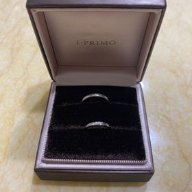 【アイプリモ(I-PRIMO)の口コミ】 指輪を細く見せるように考えられた、流れるようなデザインにふたりで一目…