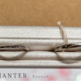 【MILK&Strawberry(ミルクアンドストロベリー)の口コミ】 なによりもピンクダイヤの可愛さがいちばんの決め手でした。他社にも扱っ…