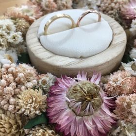 【ついぶ工房の口コミ】 手作りで世界で1つの指輪を作れたことに満足です。ゴールドの指輪でシンプ…