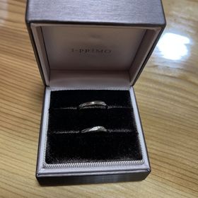 【アイプリモ(I-PRIMO)の口コミ】 ダイヤの配置が私の好きなデザインで、コンプレックスのある指ですがこの…