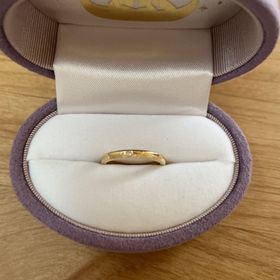 【Disney PRINCESS Rapunzel(ディズニープリンセスラプンツェル)の口コミ】 結婚指輪はプラチナにしたのですがゴールドが欲しくて選びました。重ね付…