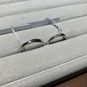 【TRECENTI(トレセンテ)の口コミ】 指輪のデザインがとても気に入りました。
お店に行く前はストレートのシン…
