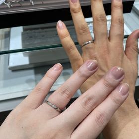 【アイプリモ(I-PRIMO)の口コミ】 つけた時の着け心地のよさとペアでのデザインのよさが、決め手になりまし…