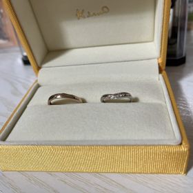 【ケイウノ ブライダル(K.UNO BRIDAL)の口コミ】 2人の指に合う形で、おそろい感を出したかったため、セミオーダーにしまし…