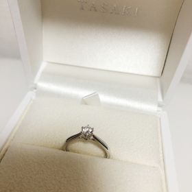 【TASAKI(タサキ)の口コミ】 素材がしっかりしているため変形などしづらいです。サイズ変更やクリーニ…