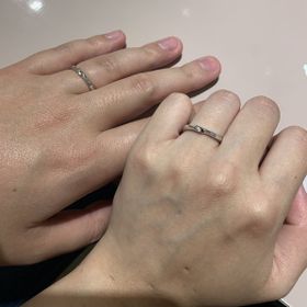 【TRECENTI(トレセンテ)の口コミ】 他にはないオシャレなデザイン性ある結婚指輪ですごく可愛かったです。王…