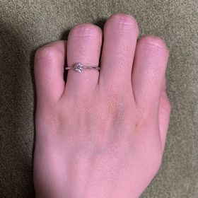 【銀座ダイヤモンドシライシの口コミ】 アフターサービスが充実して、ダイヤモンドの品質はとても良かったです。…