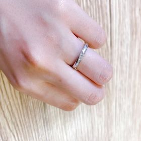 【CRAFY(クラフィ)の口コミ】 シンプル過ぎないデザインのものが希望だったのと、女性側はダイヤだった…