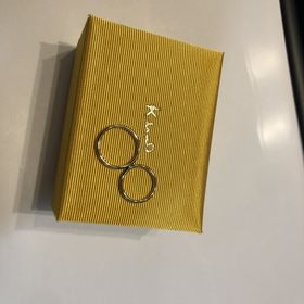 【ケイウノ ブライダル(K.UNO BRIDAL)の口コミ】 材質はプラチナで探していました。最初はダイヤが付いてるもので探してい…