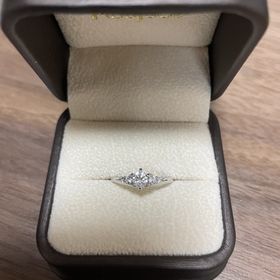 【宝寿堂(ほうじゅどう)の口コミ】 自分の手の形にはVラインが合うと教えていただき、Vラインのものを中心に…