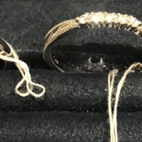 【Over Excellent(オーバーエクセレント)の口コミ】 シンプルな結婚指輪に飽きてきたので、変わったデザインのものを探したと…