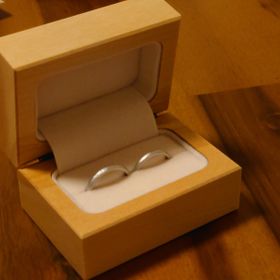 【uchimari(ウチマリ)の口コミ】 二人でワックスを削り出す作業ができるというのが決め手です！事前に体験…