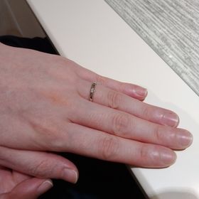 【TRECENTI(トレセンテ)の口コミ】 内甲丸加工で柔らかな着け心地と、シンプル過ぎず華美過ぎない1粒ダイヤが…