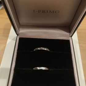 【アイプリモ(I-PRIMO)の口コミ】 婚約指輪を同じお店で購入していたので、重ね付けが出来るようブランドを…