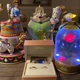 【ケイウノ ブライダル(K.UNO BRIDAL)の口コミ】 絶対に購入するならディズニーの美女と野獣デザインのリングに決めており…