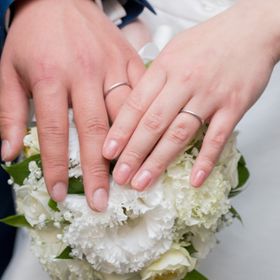 【GALA JEWELRY(ガラジュエリー)の口コミ】 ペアで10万円程度の価格帯で、シンプルな指輪を探していたところ、ザ・シ…