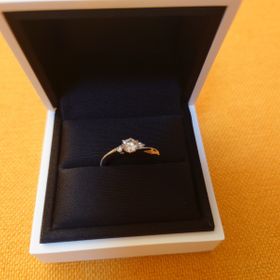 【I's stone(アイズストーン)の口コミ】 シンプルで王道でありつつ、高さがあまりないので普段使いしやすそうです…